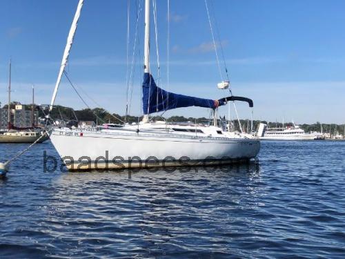 Beneteau First 345 anmeldelser og tekniske specifikationer